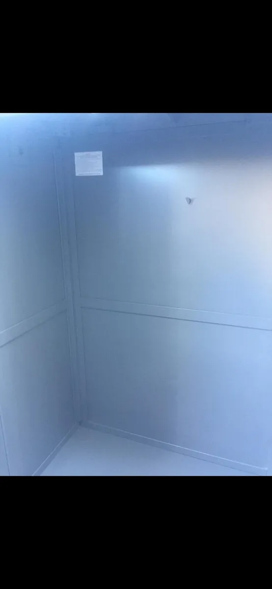 Double wardrobe - Image 3