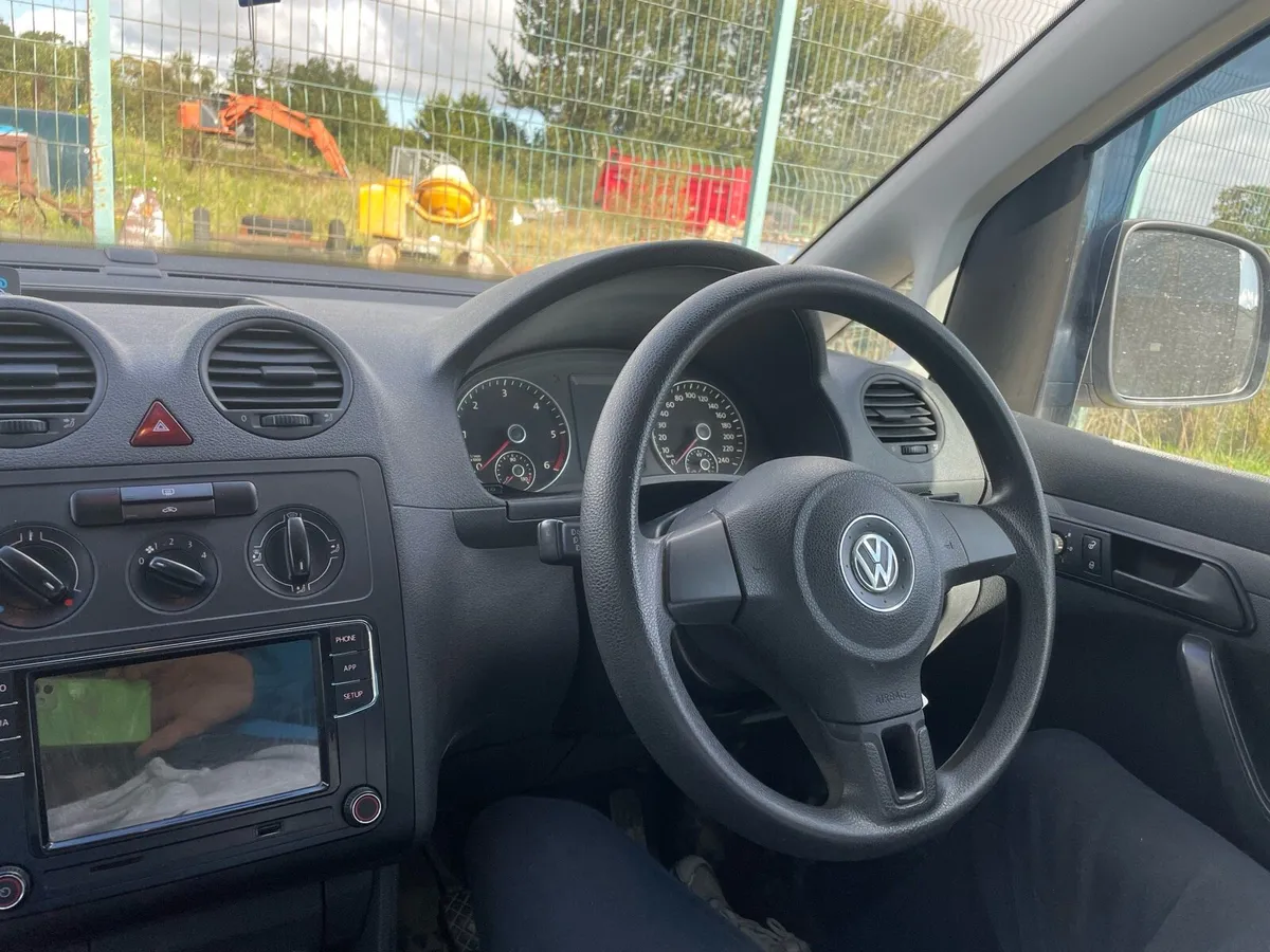 Volkswagen Caddy 1.6 tdi - Image 4