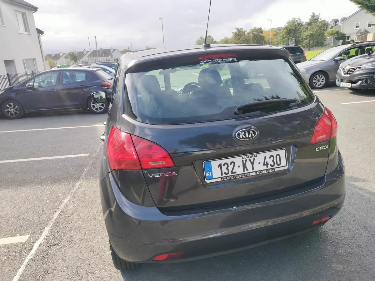 Kia Venga 2013 - Image 4