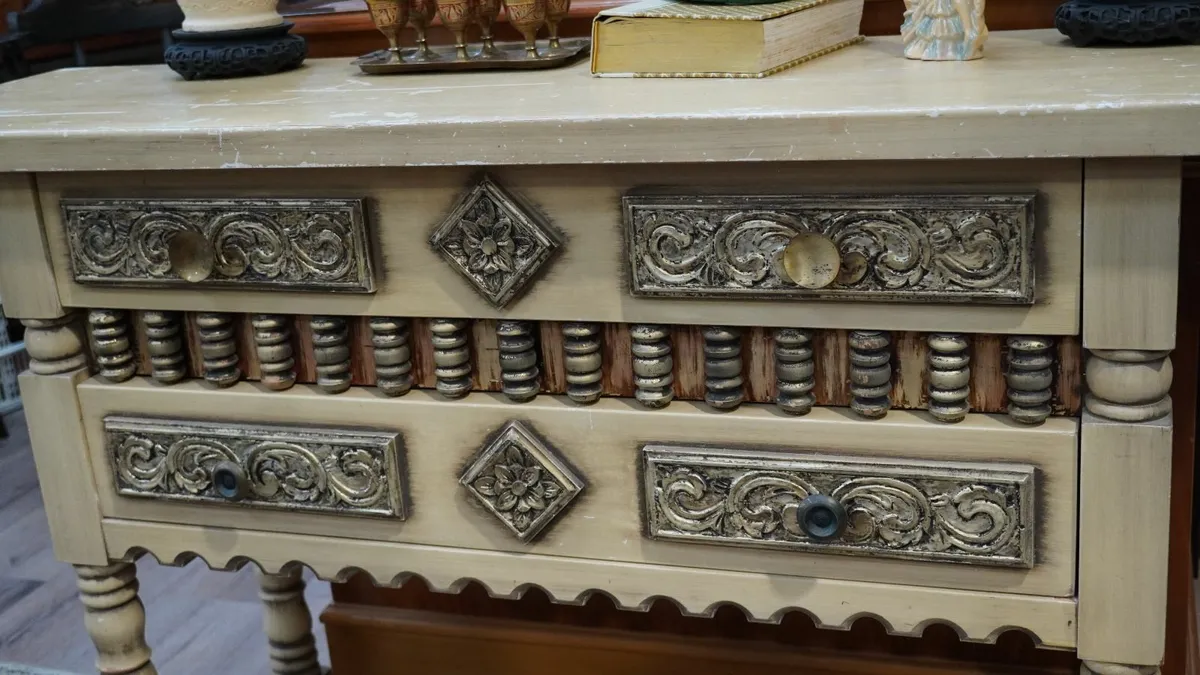 Vintage Spanish Carved Console Table - Image 4