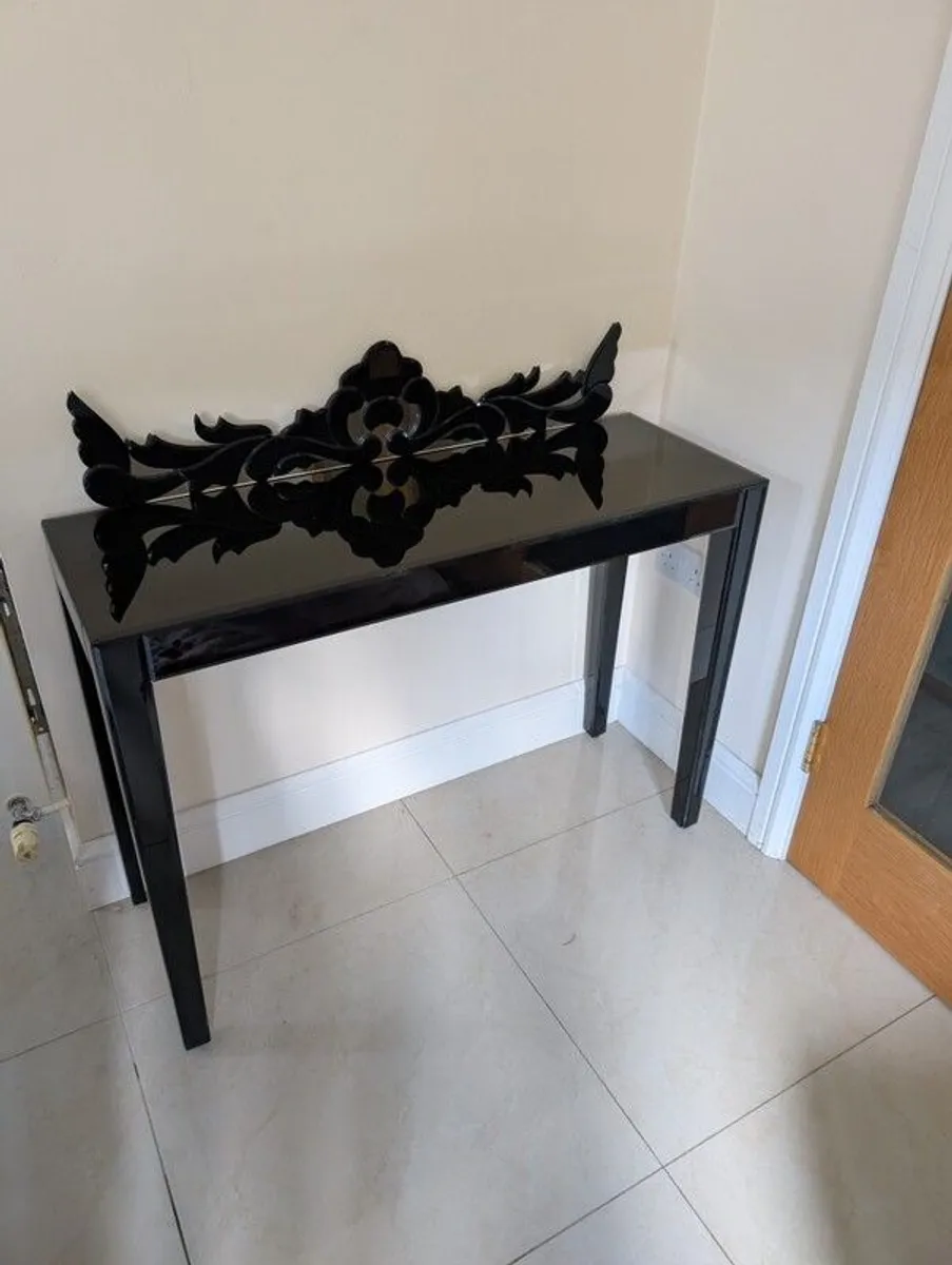 Decorative Hall / Side Table (Black Glass) - Image 2