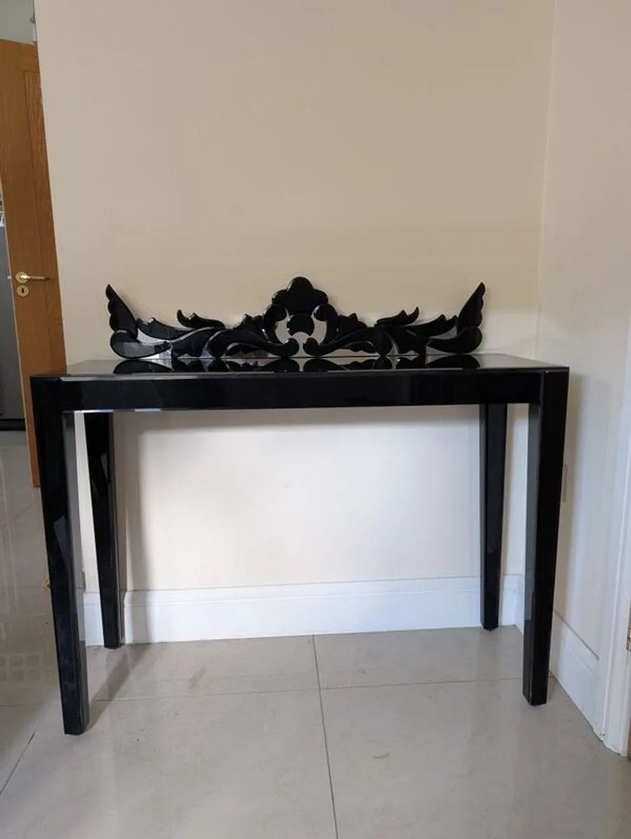 Decorative Hall / Side Table (Black Glass) - Image 3