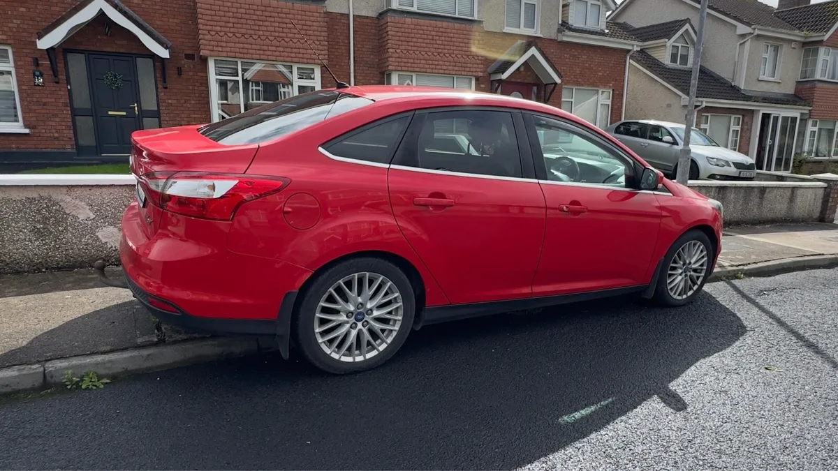 Ford Focus Sports Trim - Image 4