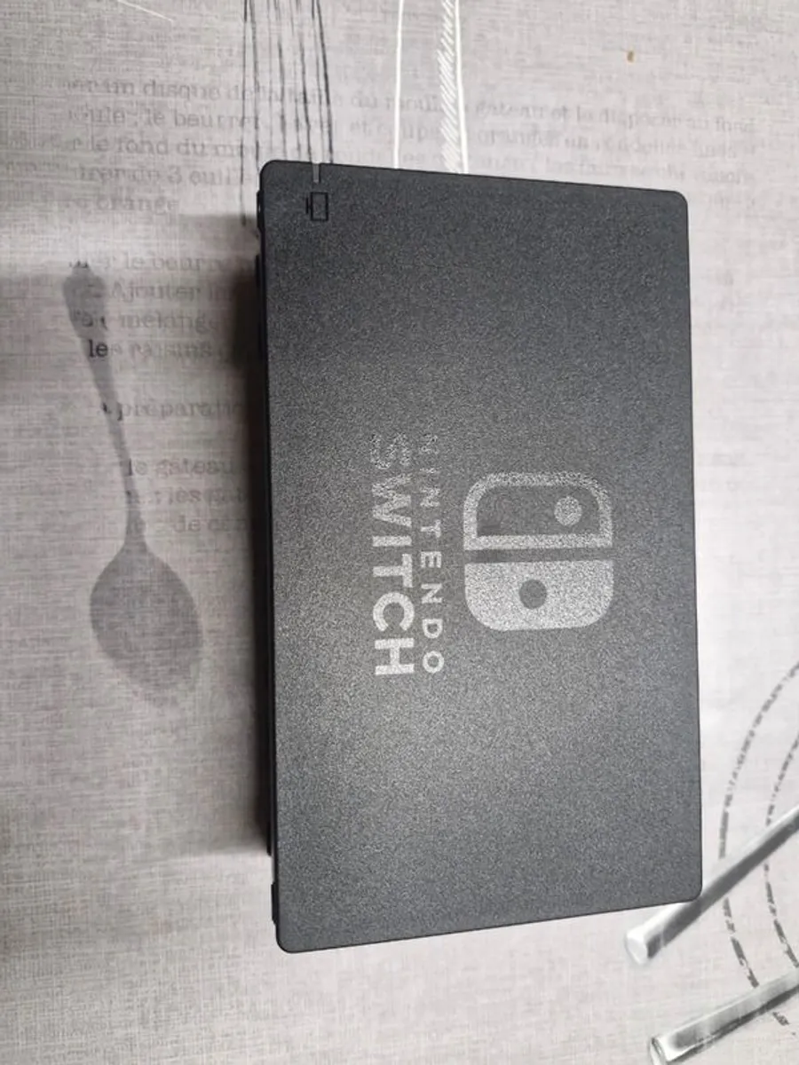 Nintendo Switch - Image 2