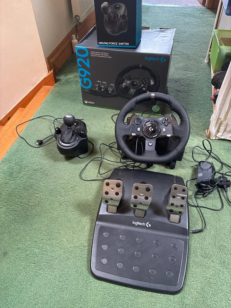 Logitech g920 with gearstick for sale - Image 1