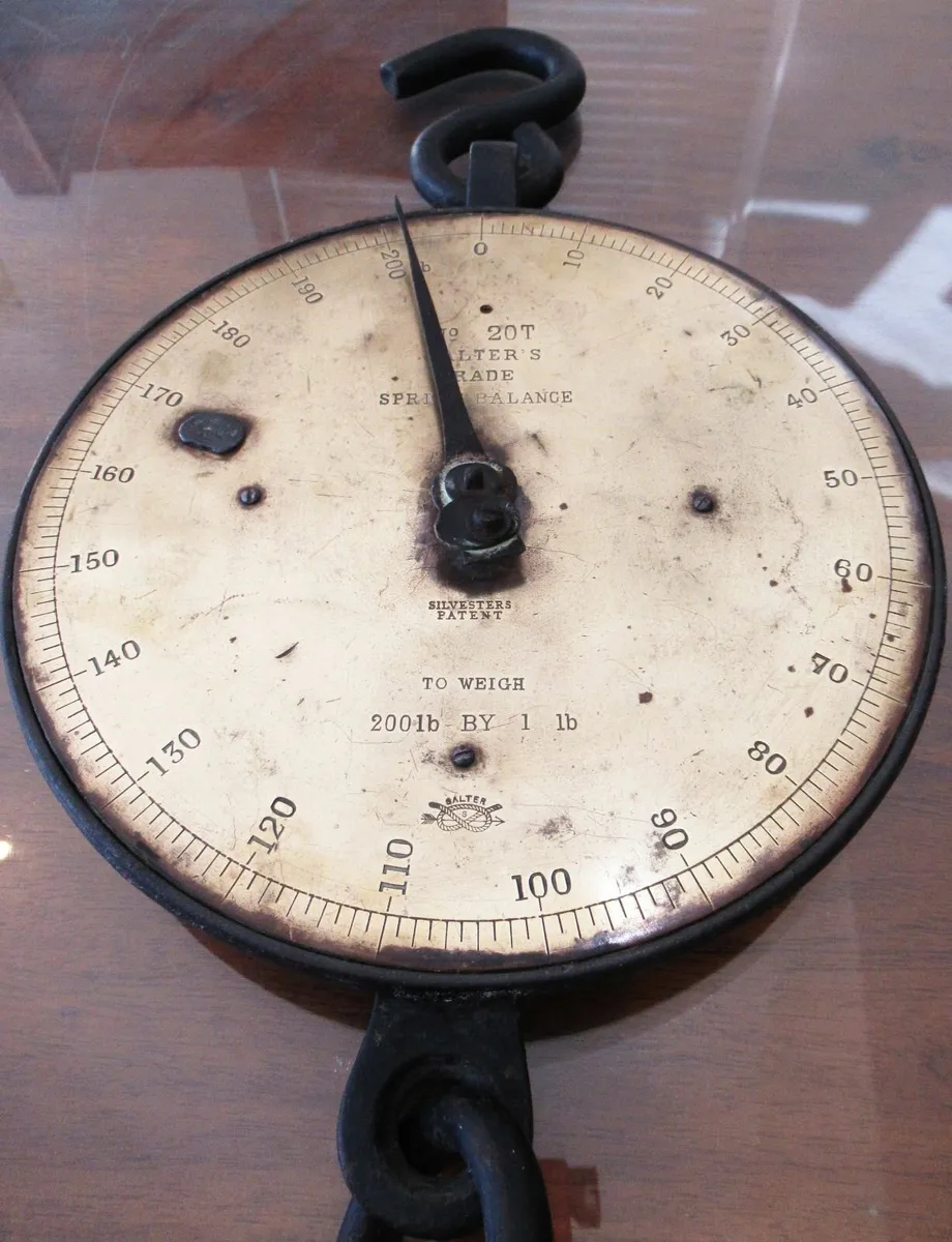 ANTIQUE Vintage balance 200lb cottage weight GIFT - Image 1