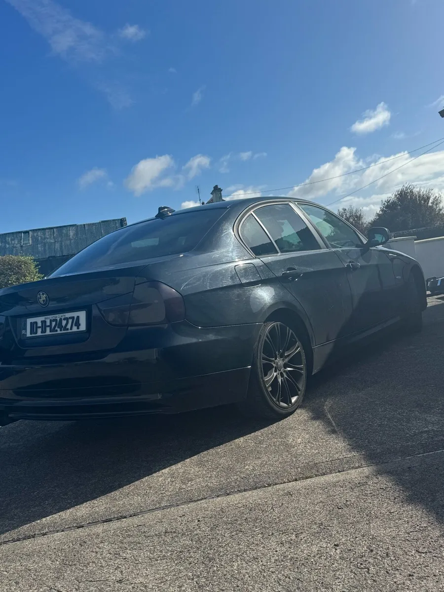BMW 3 SERIES - Image 2