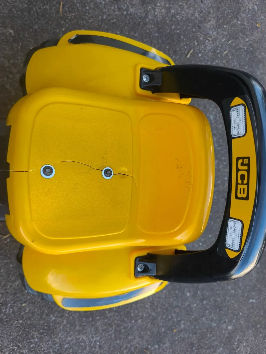 Childs rolly dumper - Image 4