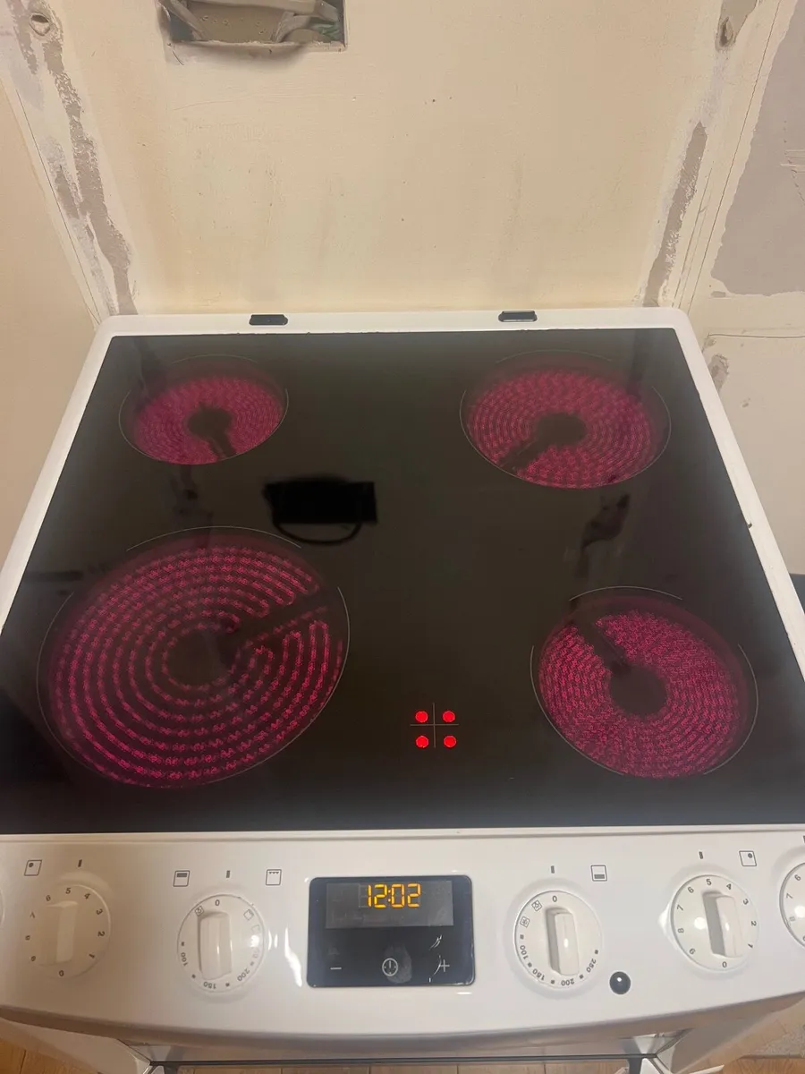 Oven - Image 3
