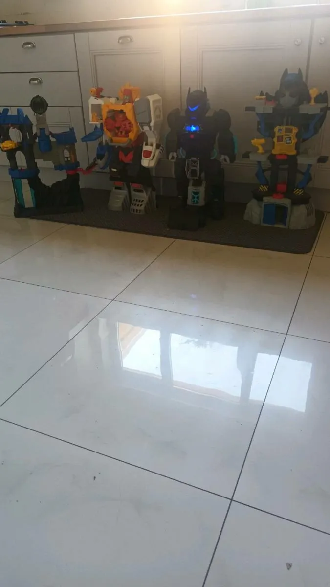 Toys - Image 2