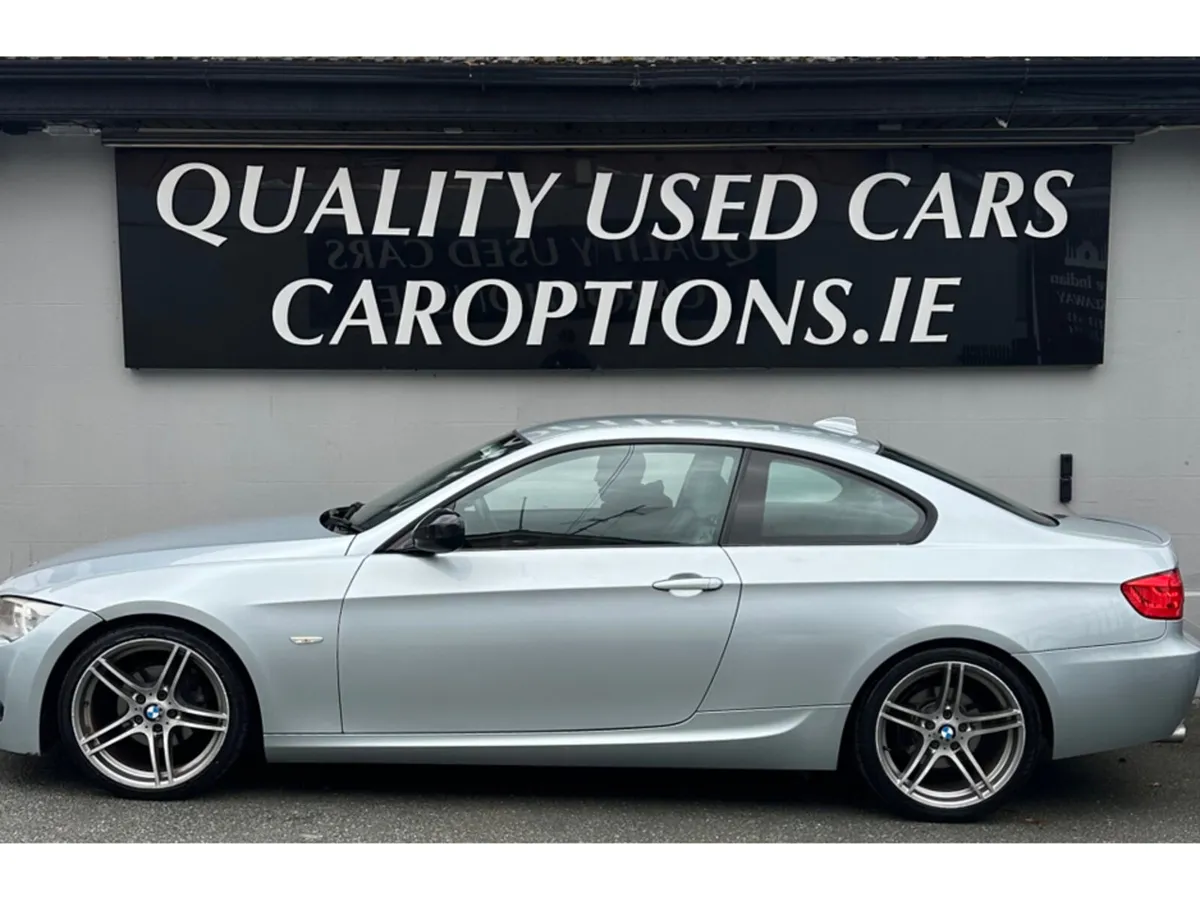 BMW 3-Series I SPORT PLUS EDITION// 1. OWNER FROM - Image 2