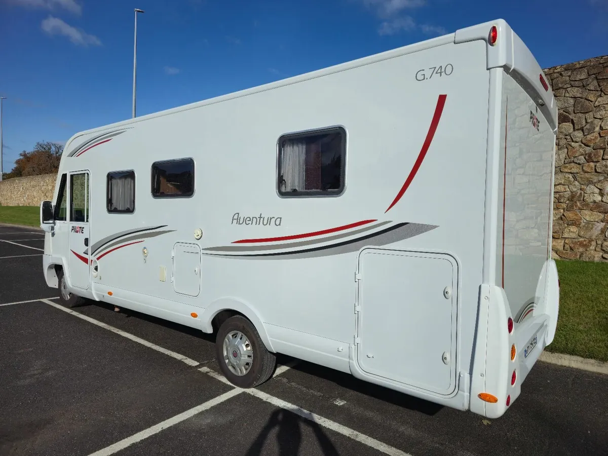 2012 PILOTE G740 AVENTURA ISLAND BED ONLY 85K KMS - Image 2