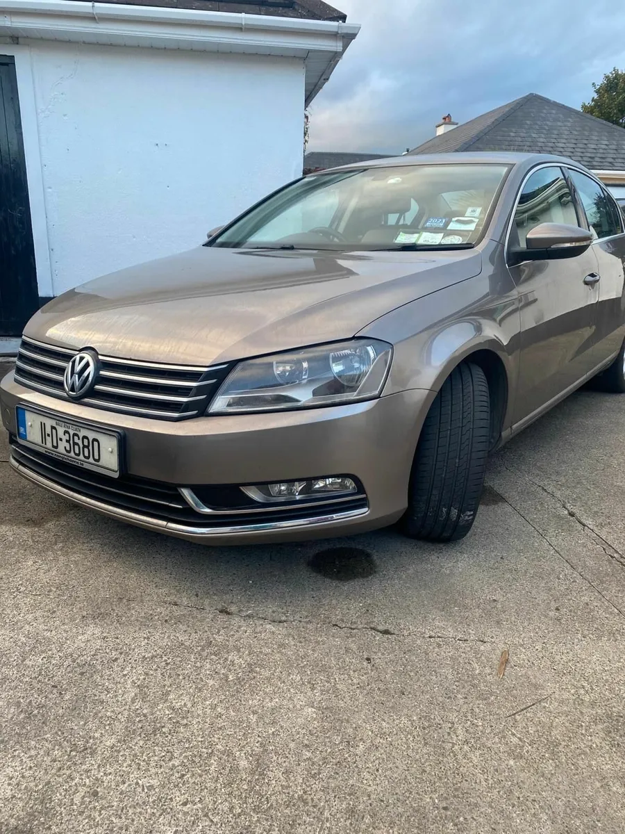 Volkswagen Passat 2011 - Image 1