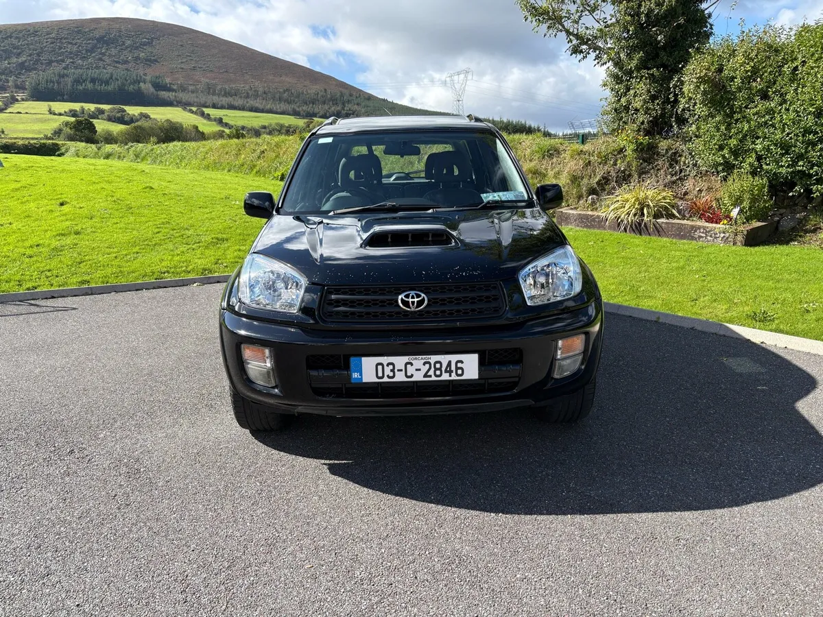 Toyota RAV4 D4D 4x4 - Image 2