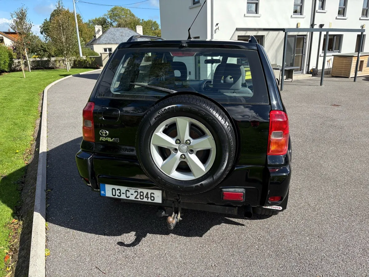Toyota RAV4 D4D 4x4 - Image 4