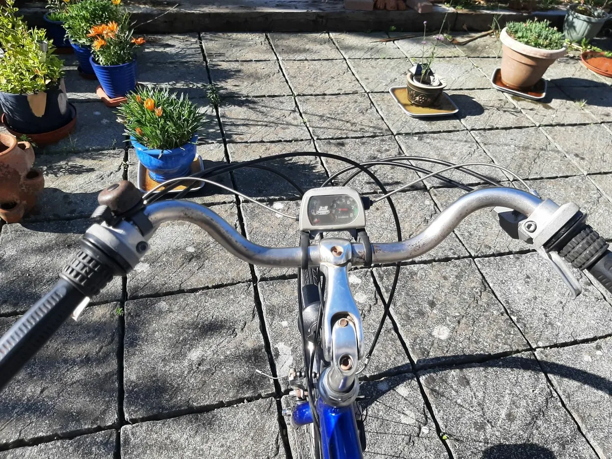 Vintage Trek men's bicycle - Image 2
