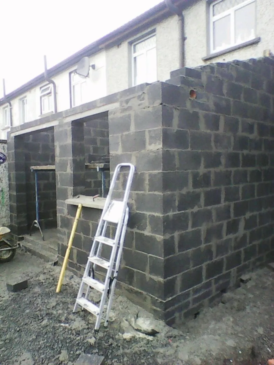 Builder - Image 2