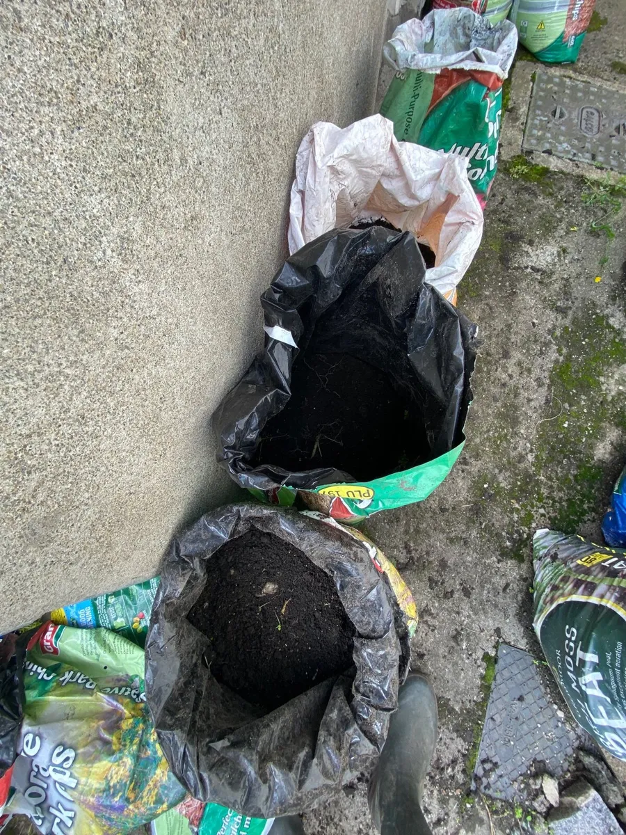 Topsoil for free - collection only Dublin 8 - Image 3