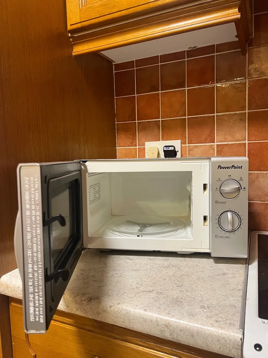 Microwave - Image 3