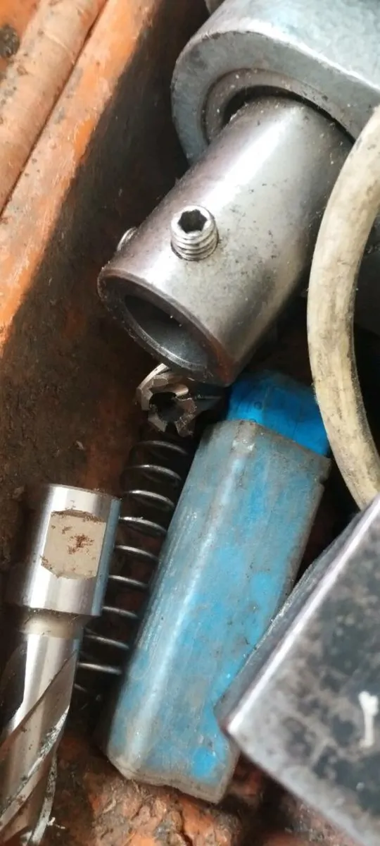 Magnetic drill - Image 3