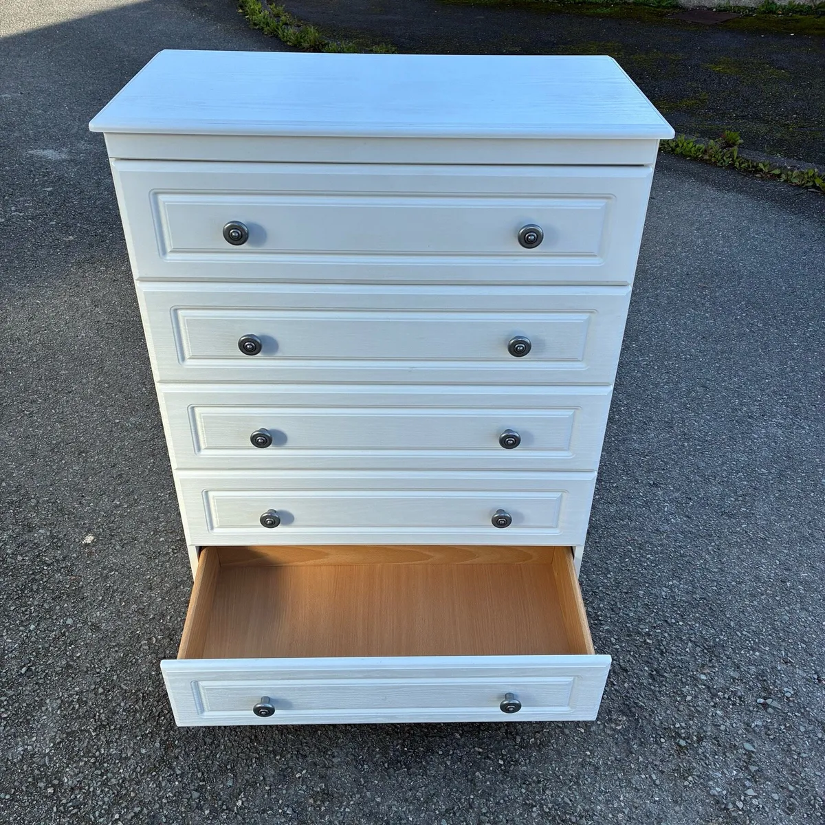 White chest of Drawers - Image 3