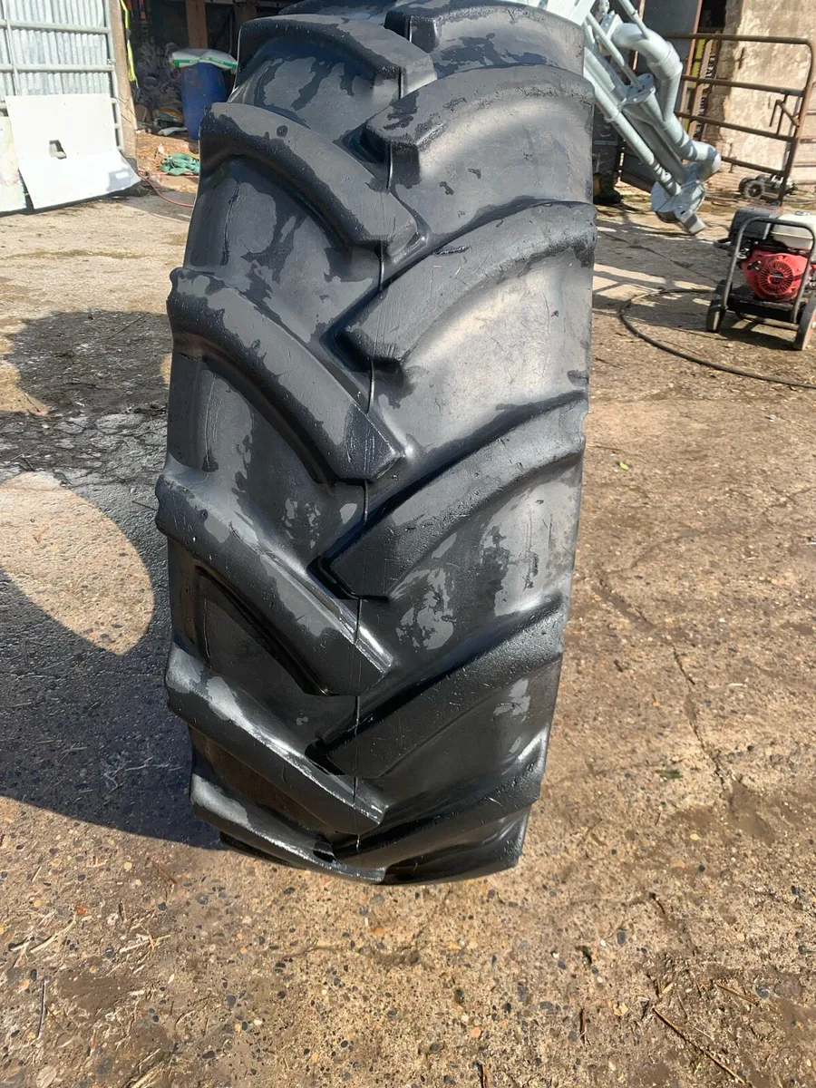 Tractor tyres - Image 3