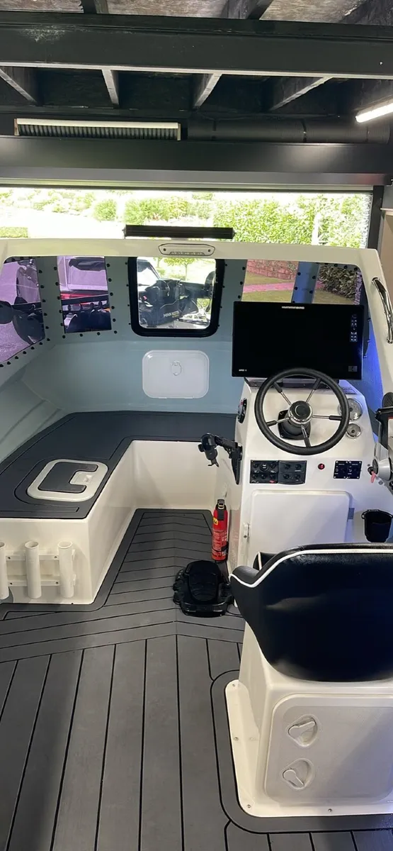 Endeavour 500 16ft fishing boat - Image 3