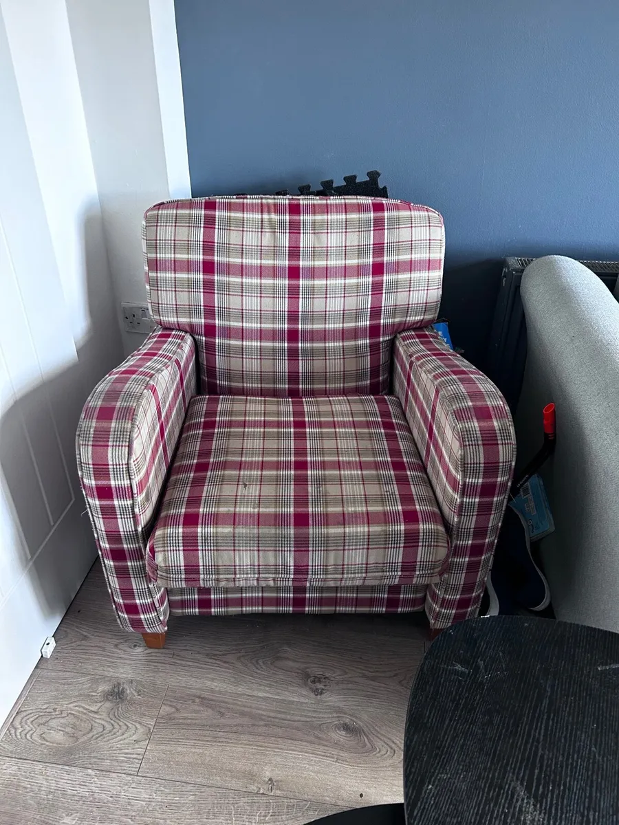 Sofa and armchairs - Image 2