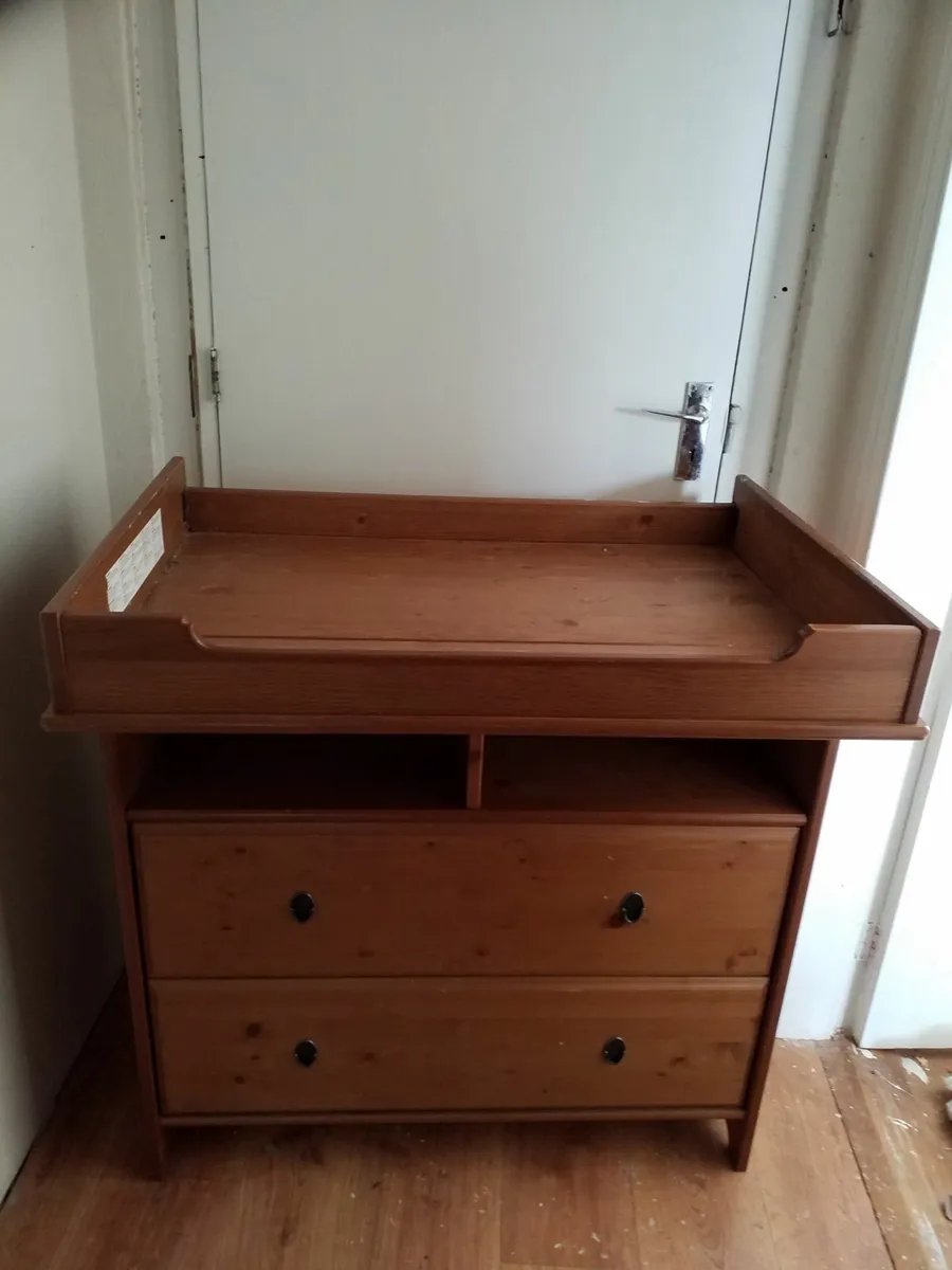 Changing table with 2 drawers - Image 3