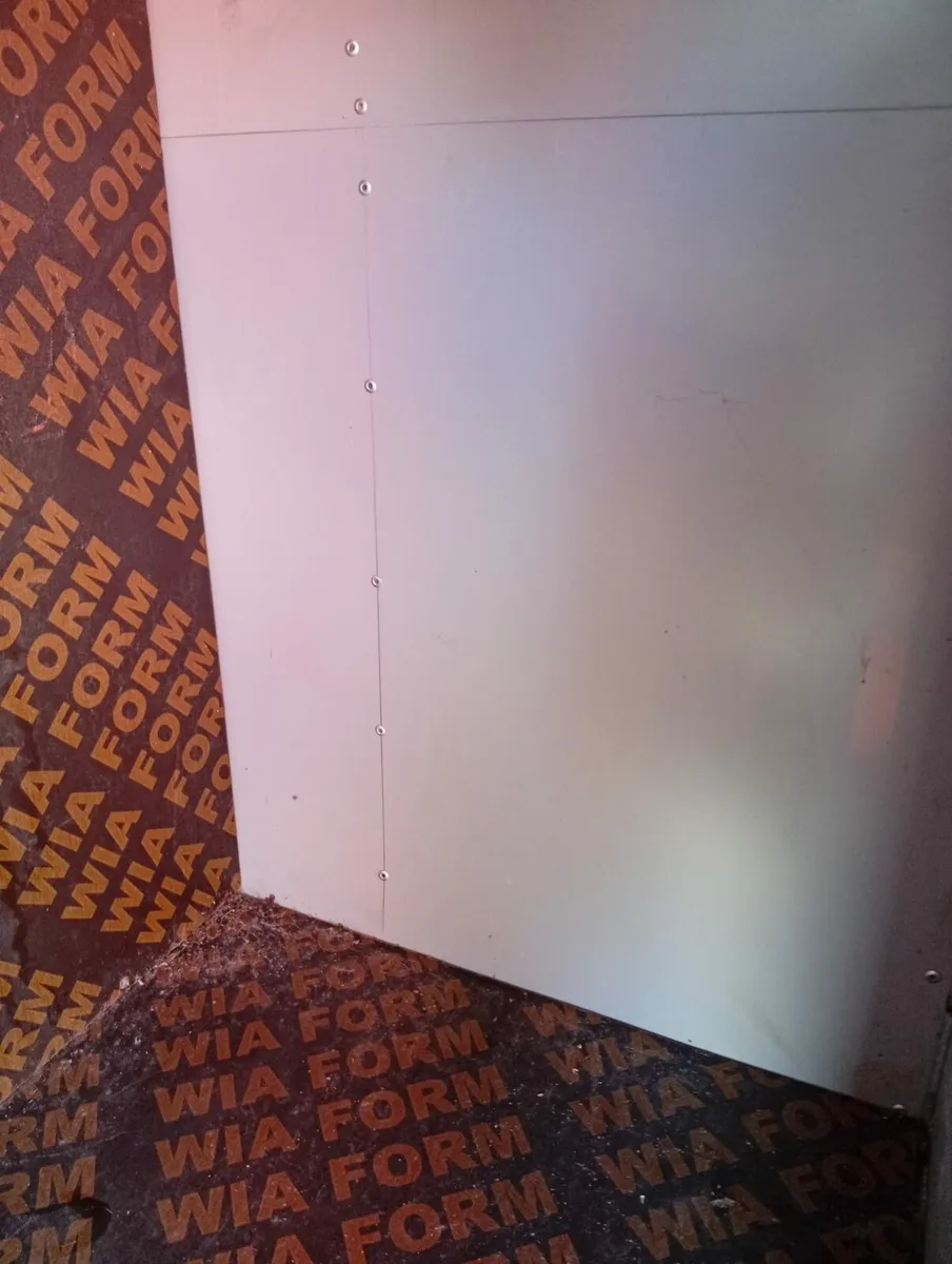 Galvanized 2/3 New Dog trailer - Image 3