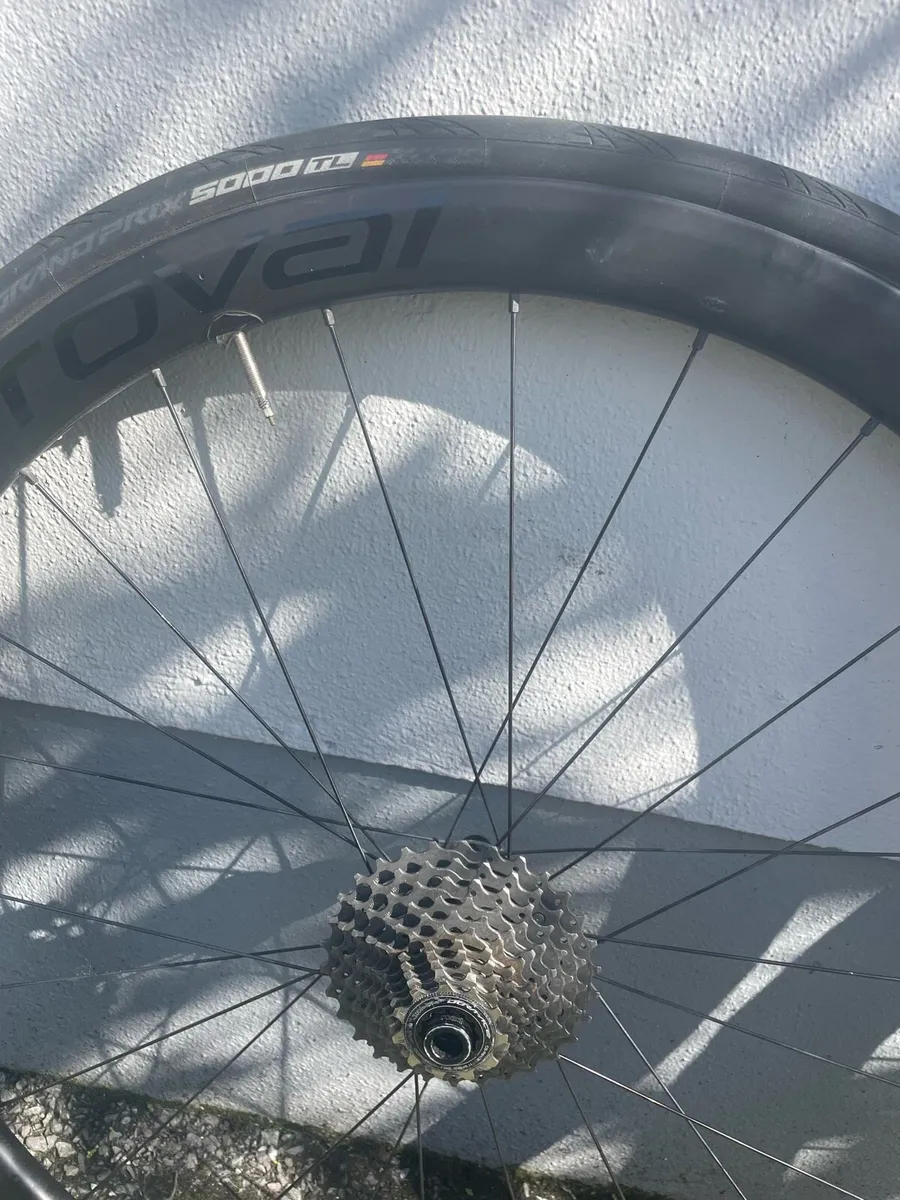 Roval c38 carbon wheelset - Image 4