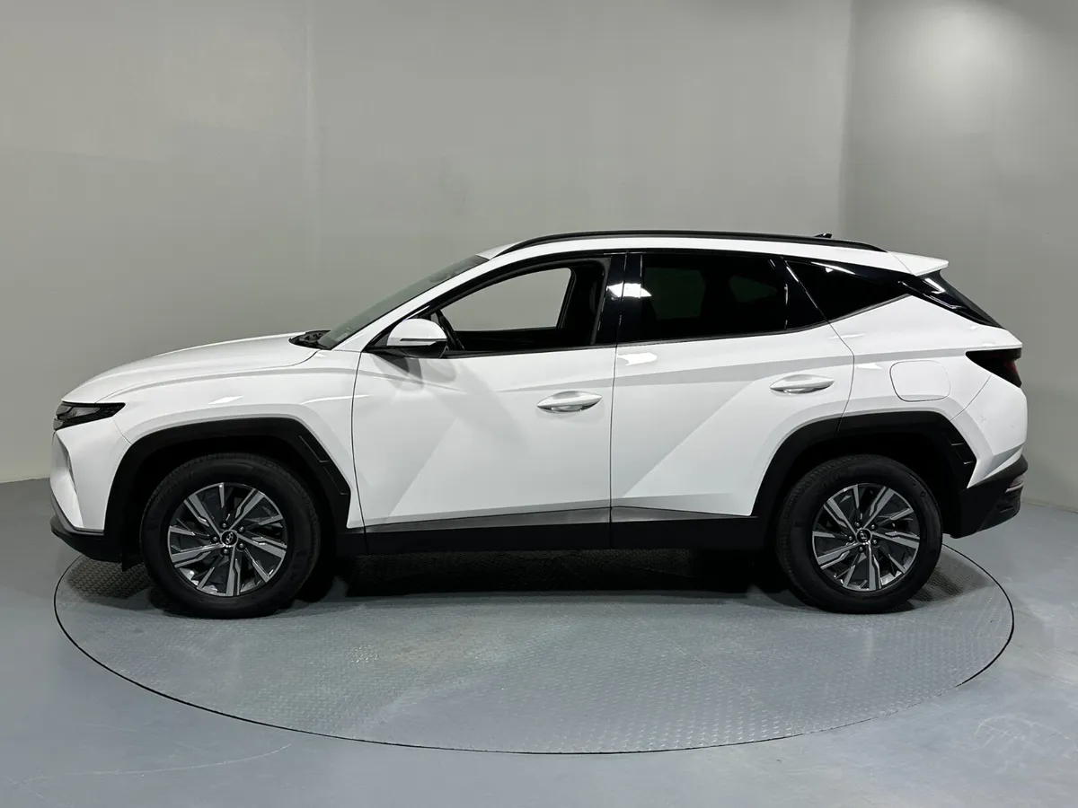 Hyundai Tucson Executive Self Charging Hybrid 222 - Image 4