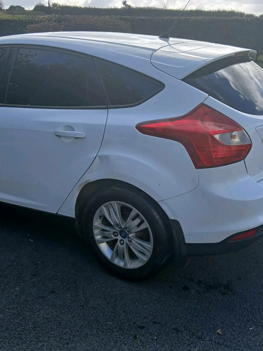 Ford focus - Image 4