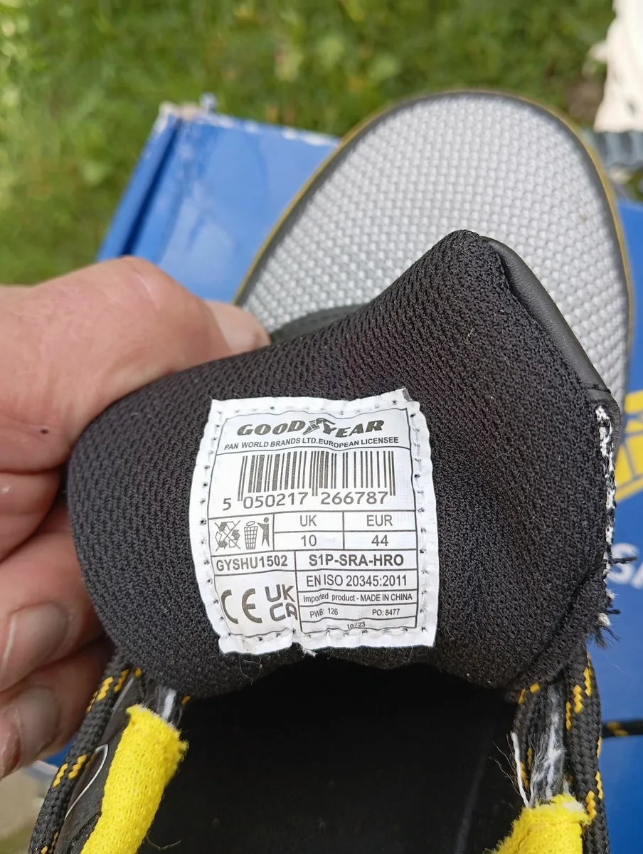 Safety shoes - Image 2