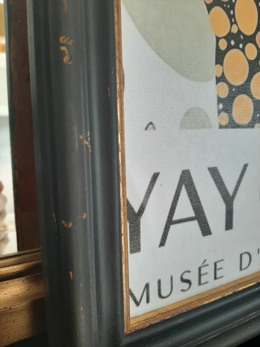 Mid century frame with Yayoi Kusama artwork - Image 3
