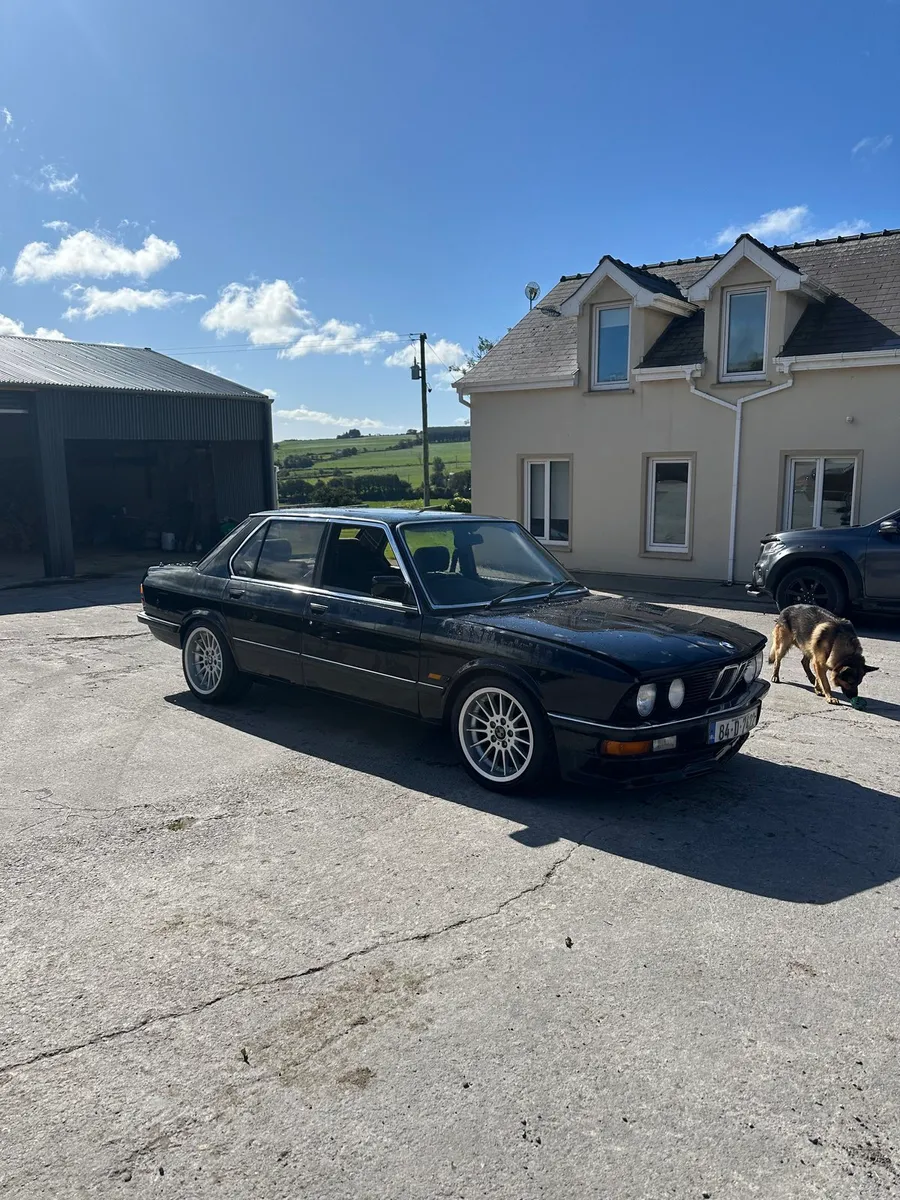 BMW e28 - Image 1