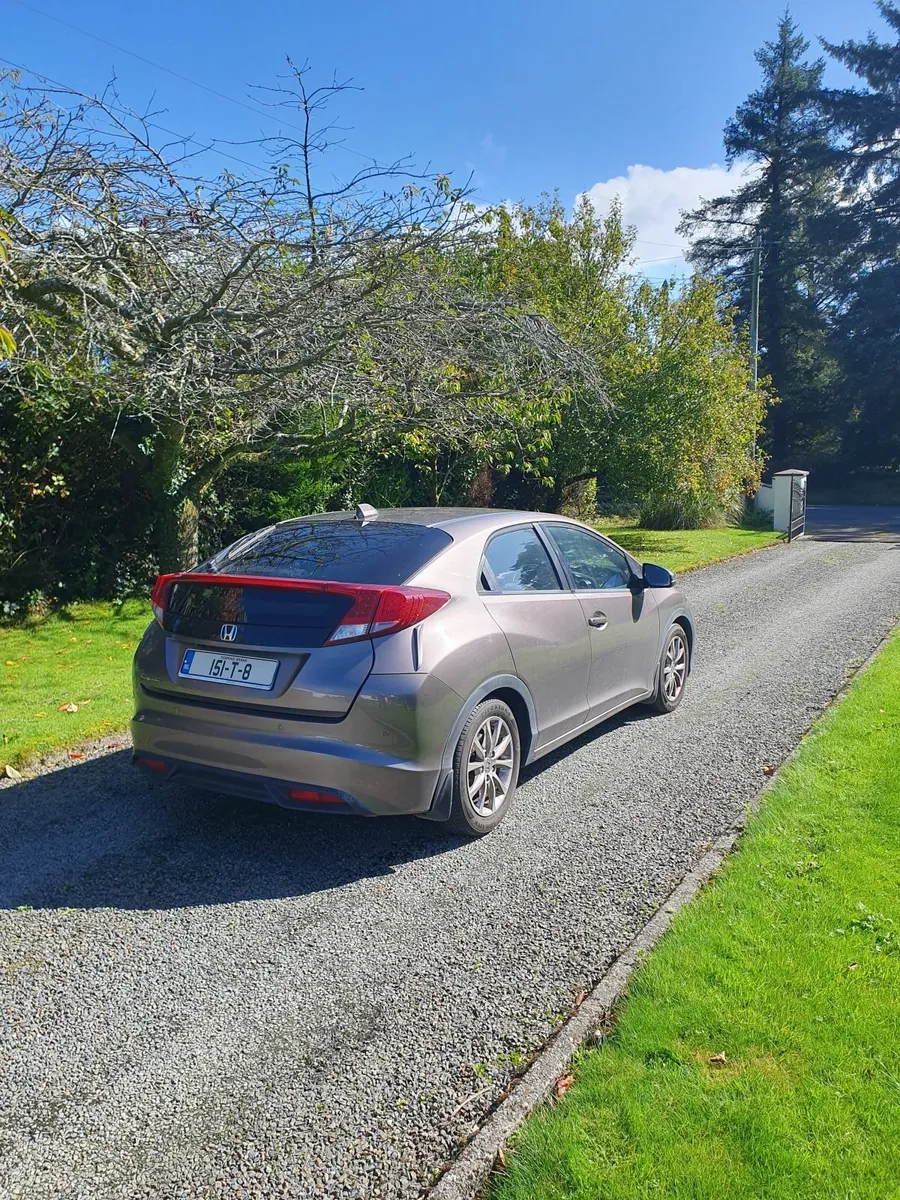 Honda Civic 2015 - Image 1