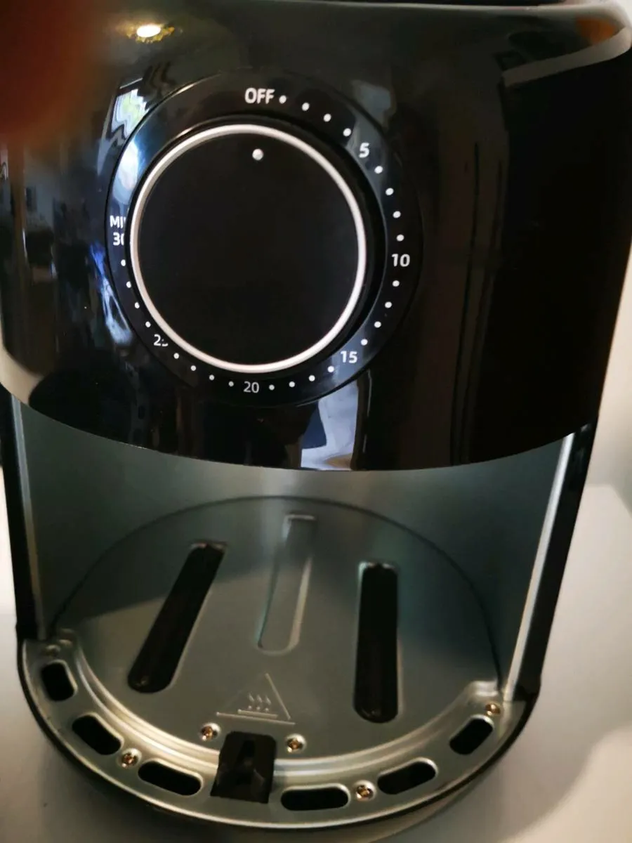 Air fryer - Image 1