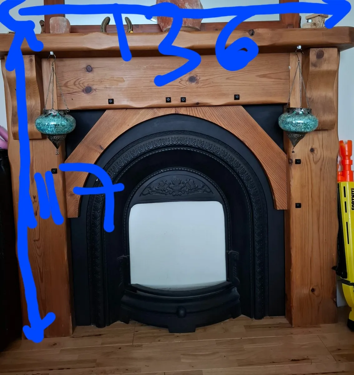 Mantelpiece and metal surround - Image 2