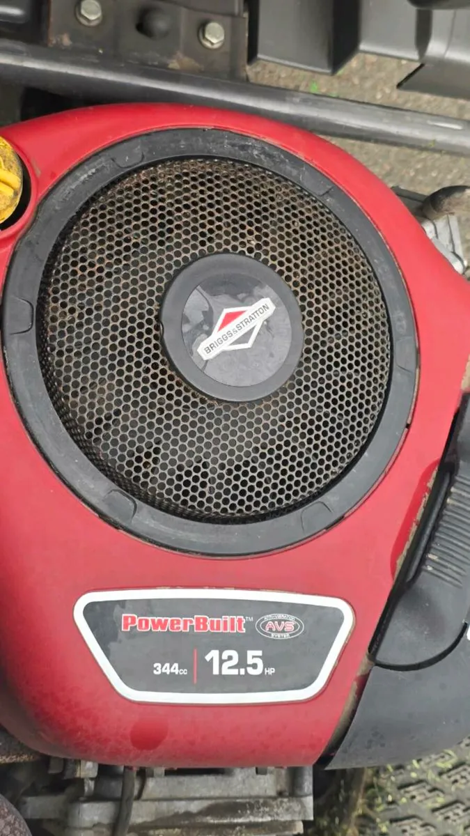 Husqvarna mower - Image 4