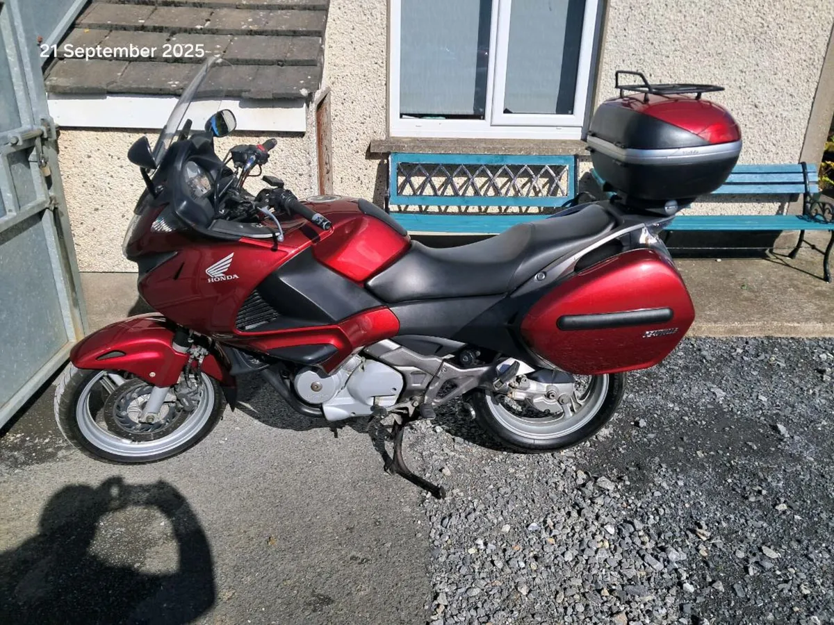 Honda Deauville NT 700 - Image 1