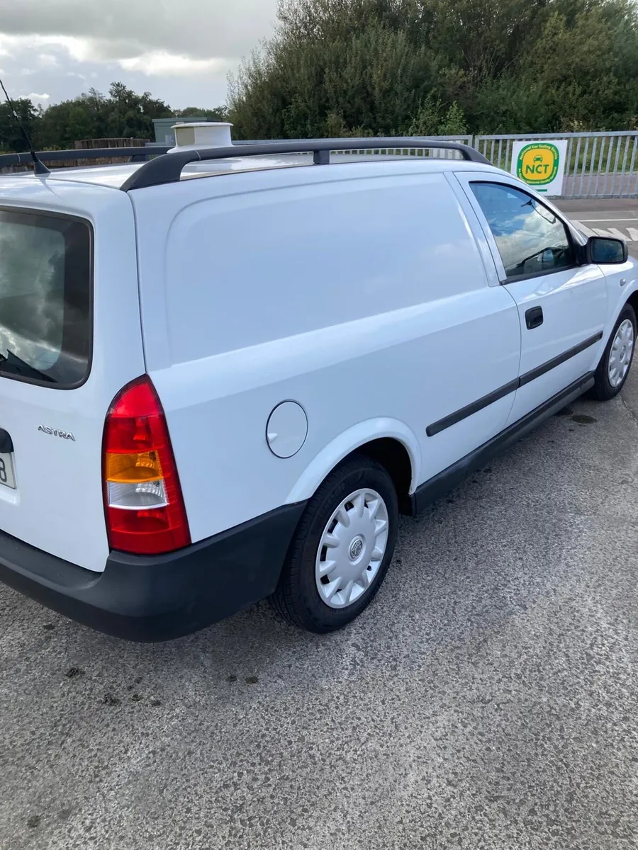 Astra Van - Image 3