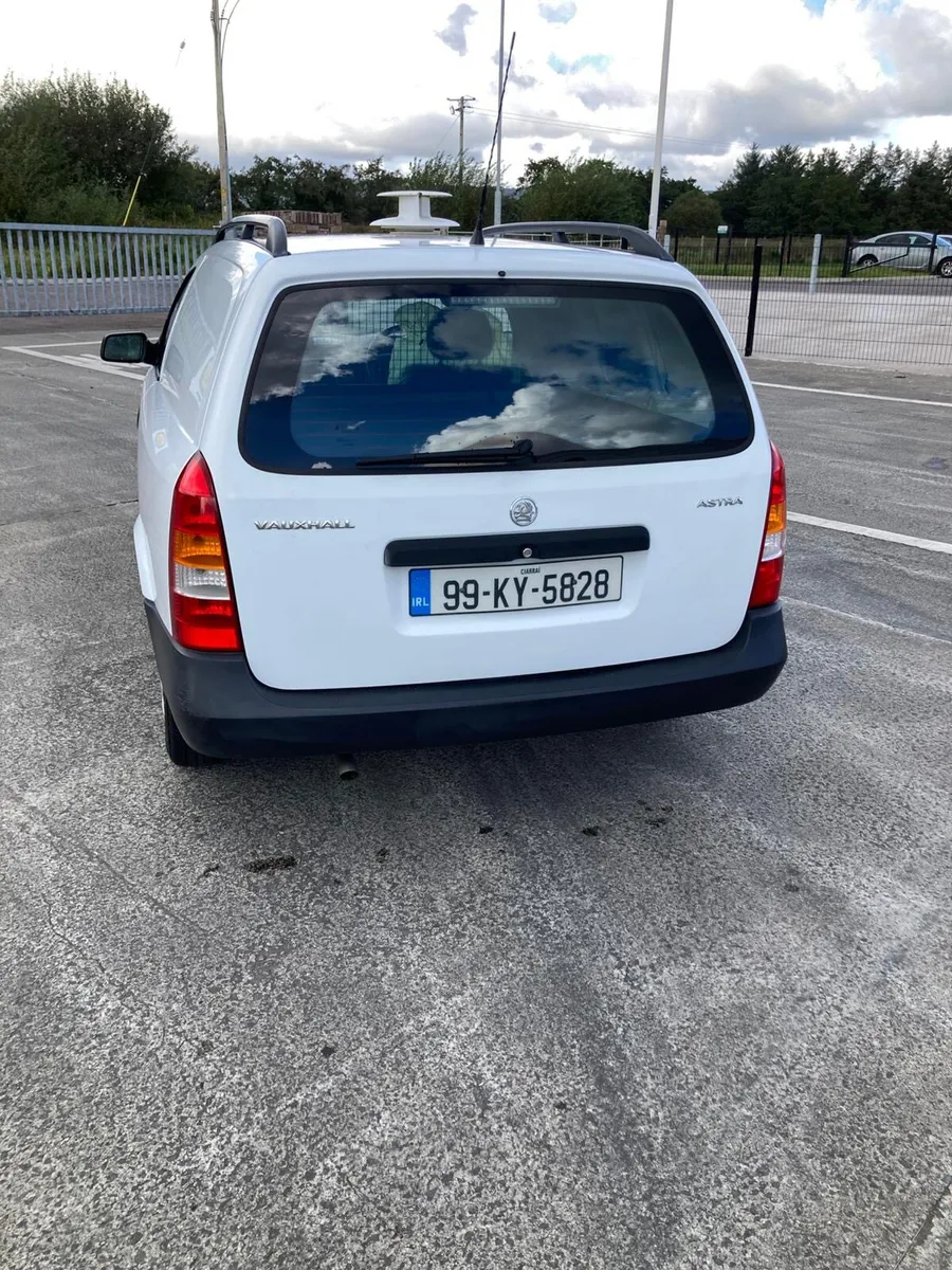 Astra Van - Image 4