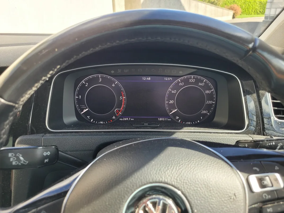 2018 Volkswagen Golf Highline 1.6TDI 115HP - Image 2