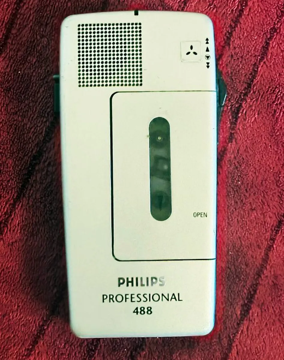 Memo Dictation Recorder Philips  Mini Cassette - Image 2