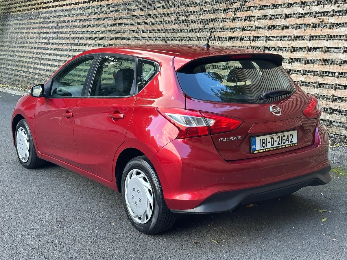 18 Nissan Pulsar **1.5 Diesel 6 Speed** - Image 3