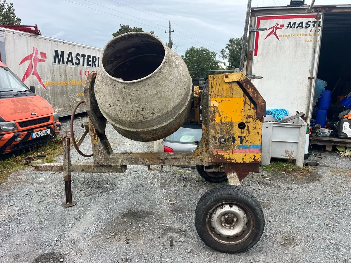 Winget 200T cement mixer - Image 1