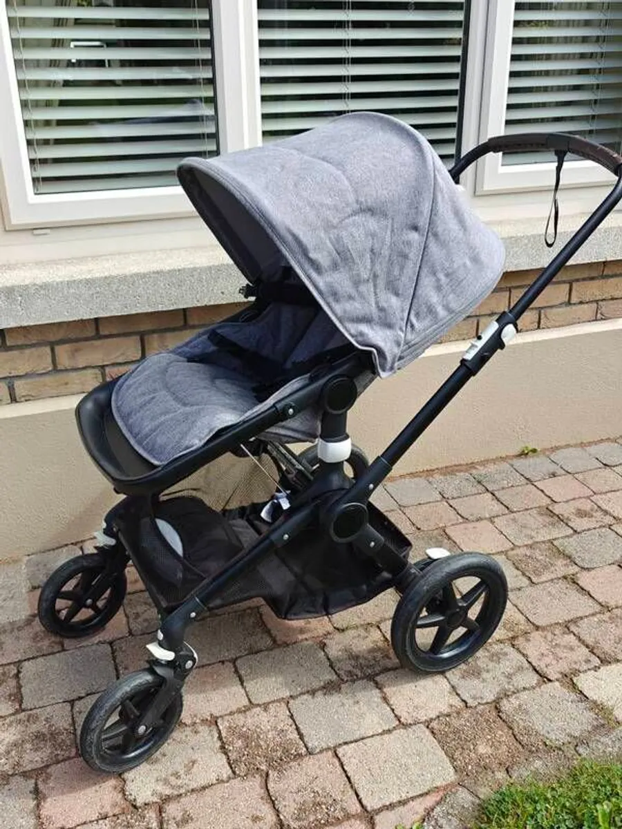 Bugaboo Fox 3 way travel system - Image 1