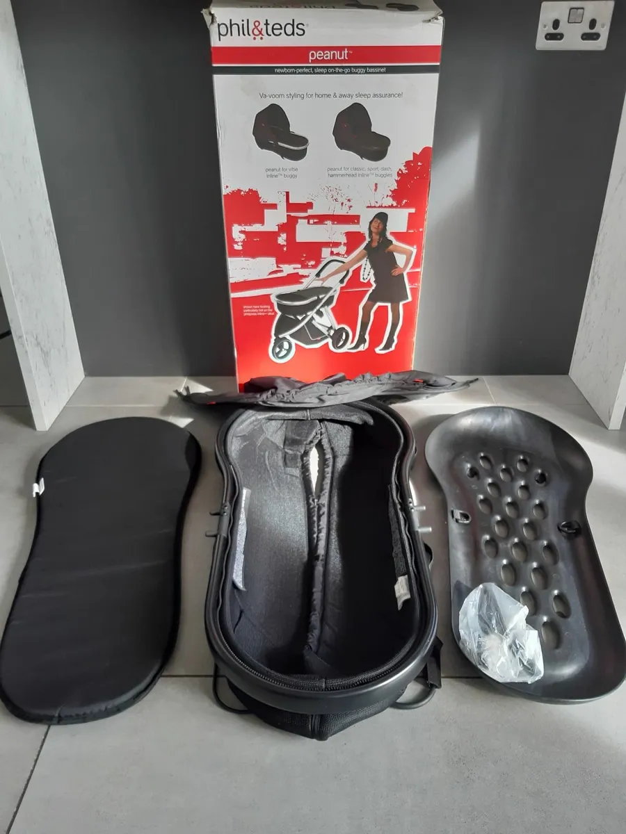 Carrycot - Image 2