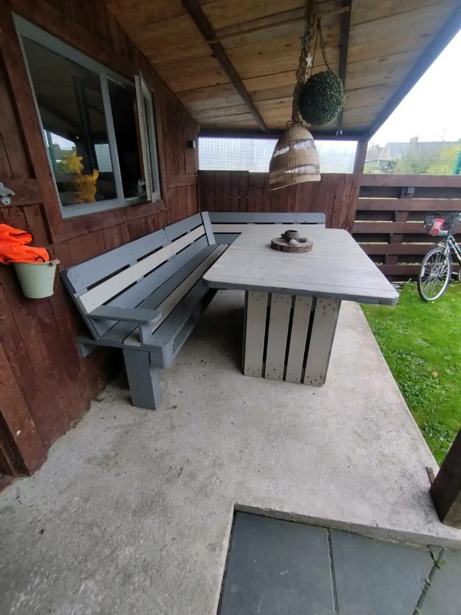 Dining table with bench - Image 1